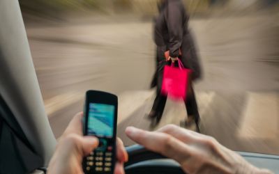 9 Prozent weniger Smartphonenutzung bei den 18-29-Jährigen sind ein Lichtblick (Foto: AdobeStock - Fotoschlick 196664622)
